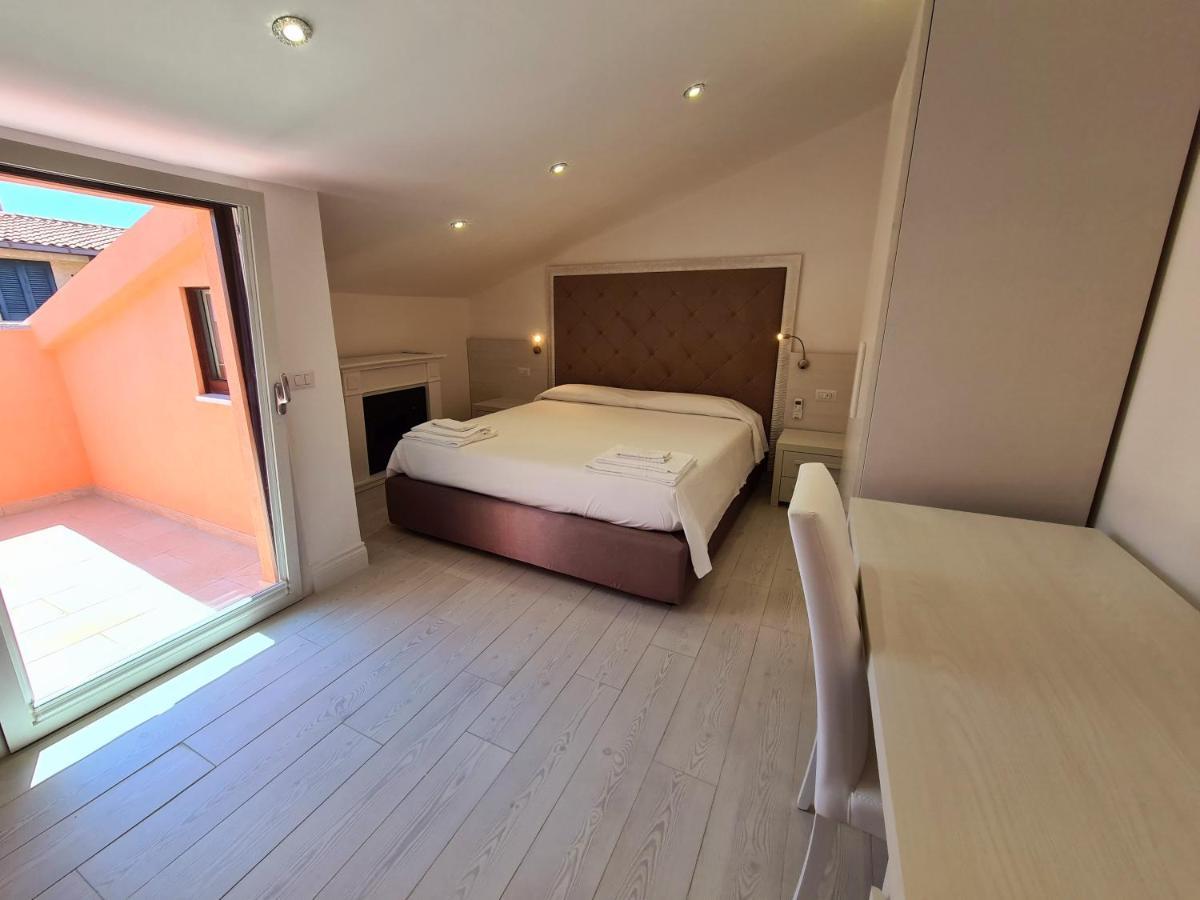 לה מדלנה Isola Nel Parco Villas & Rooms מראה חיצוני תמונה